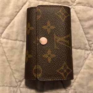 🚫SOLD Louis Vuitton 6 Key Holder M61285🚫❗️